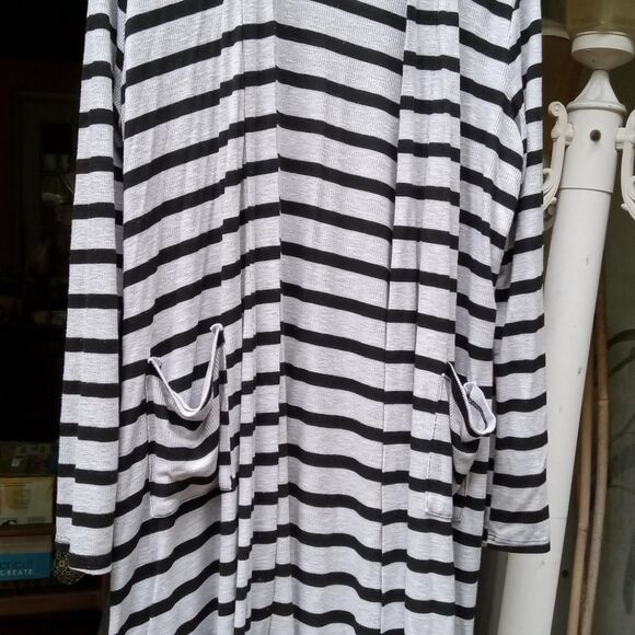 Hybrid and Company Ladies XL Long Sweater Jacket - Picture 1 of 8